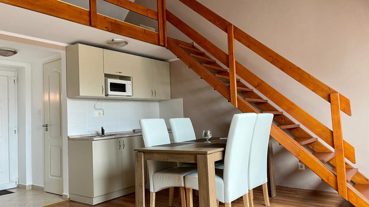 Gyula Var Premium Apartman Exterior foto